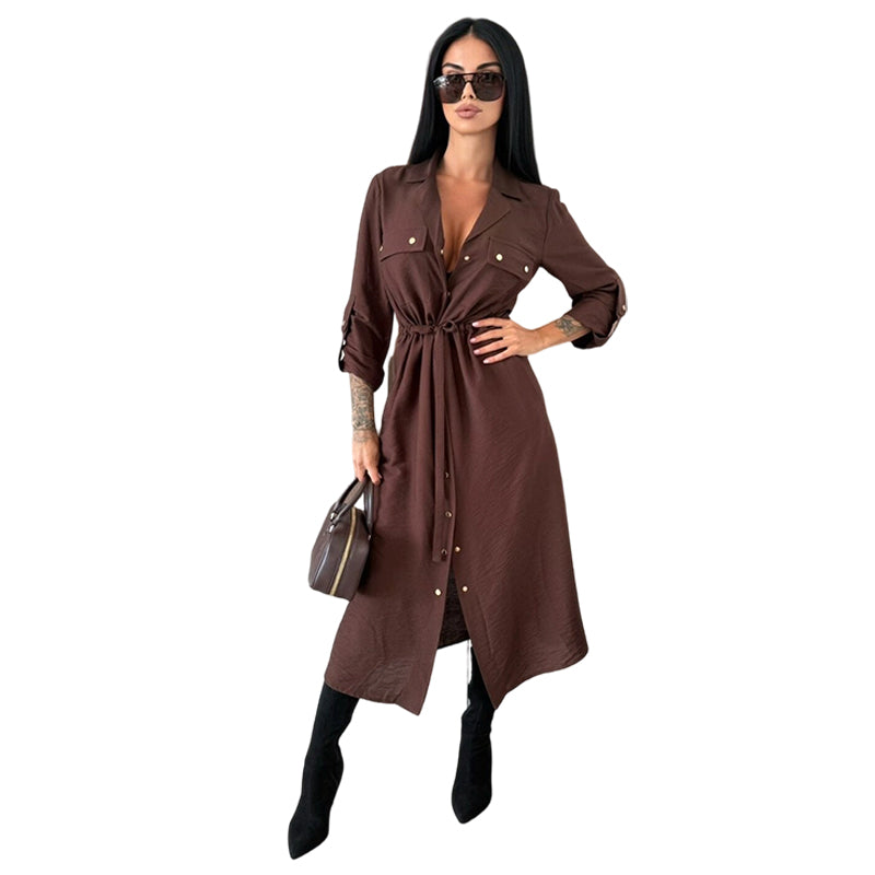 Robe chemise boutonnée avec cordon à la taille