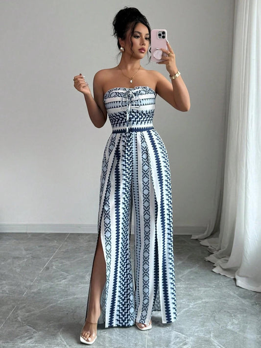 👗 63% DE RÉDUCTION 💥 Combinaison motifs géométriques – Encolure dos nu & fente latérale – Tissu fluide, polyvalente – parfaite pour les soirées ou les vacances ✨