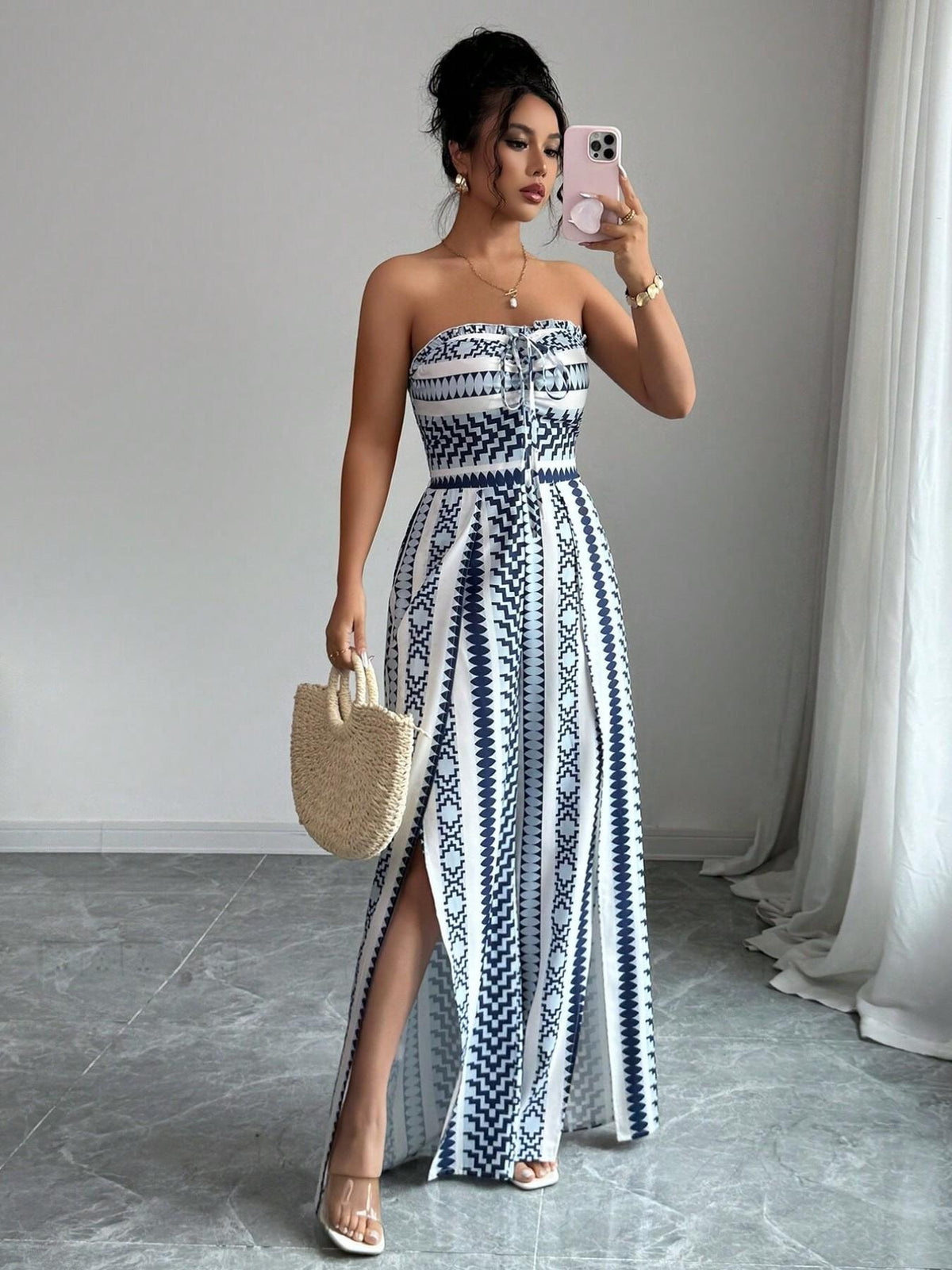 👗 63% DE RÉDUCTION 💥 Combinaison motifs géométriques – Encolure dos nu & fente latérale – Tissu fluide, polyvalente – parfaite pour les soirées ou les vacances ✨