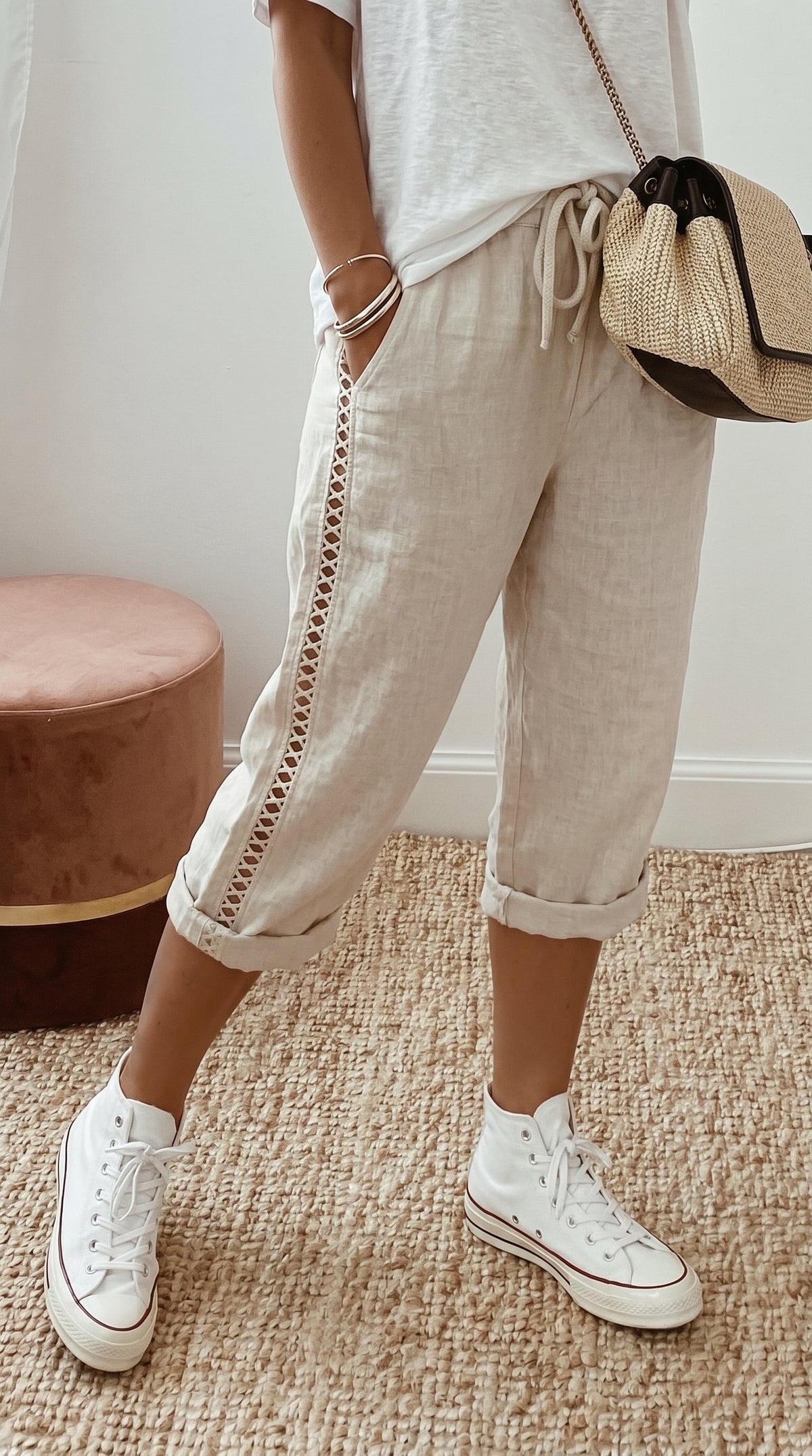 Pantalon d'été capri pour femme avec détails en dentelle
