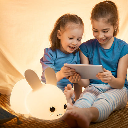 Veilleuse LED en silicone coloré avec lapin USB