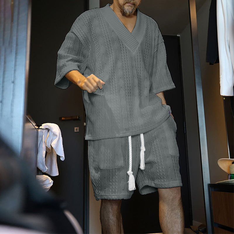 Ensemble Décontracté de Deux Pièces en Couleur Unie pour Hommes – T-shirt à Manches Courtes et Col en V & Short