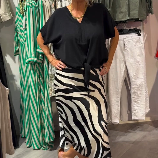 Ensemble décontracté chemisier noué sur le devant et jupe midi pour femme