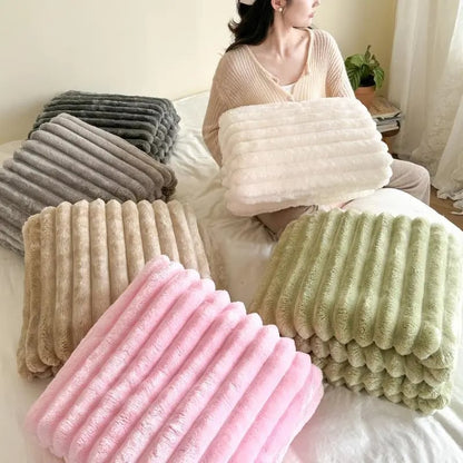🎅 SOLDES 50 % DE RÉDUCTION 🛏️ Plaid ultra-doux de luxe — chaleur & confort pour votre intérieur ! 🔆
