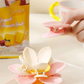 Pince magnétique pour aliments en forme de lotus et aimant pour réfrigérateur