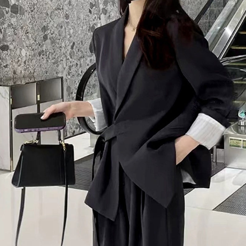 Ensemble 2 pièces formel pour femme : blazer noué sur le devant et pantalon à jambes larges