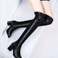 Bottes longues noires au-dessus du genou avec talon