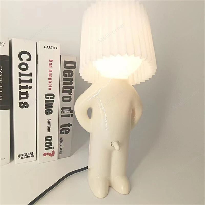 🎅60 % de réduction !🎁Lampe de table créative « Garçon coquin »