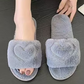 Chaussons d'intérieur en peluche avec motif cœur