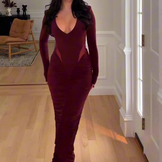 Robe longue moulante sexy à encolure en V et découpes froncées