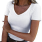 T-shirt basique à col en V et coupe ajustée pour femmes