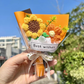 Charmant mini bouquet de fleurs tricoté à la main