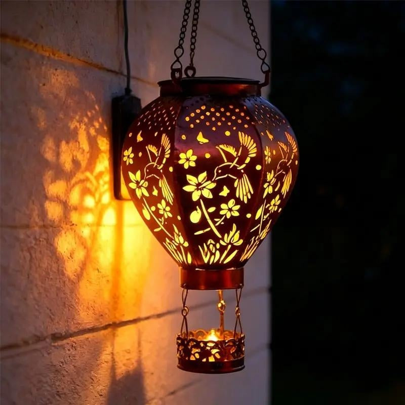 🎈🌙OFFRE LIMITÉE 62% DE RÉDUCTION! Lanterne Montgolfière Solaire – Lumière Suspendue pour Jardin, Terrasse ou Cour, S’allume Automatique au Crépuscule, Lueur Flottante Magique – Parfaite pour les Soirées & Fêtes 🏮🌸
