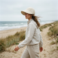 🧢 50% DE RÉDUCTION ☀️ Casquette solaire UPF 50+ queue de cheval – Bloque 99% UV & structure maintenue – Sangle élastique 54-60cm, boutons anti-vent – 3 coloris, pack économique ✨🌿🏖️