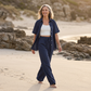Ensemble composé d'un chemisier à manches courtes et d'un pantalon large pour femme